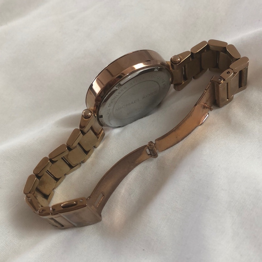 Michael Kors Watch - Picture 2 of 5